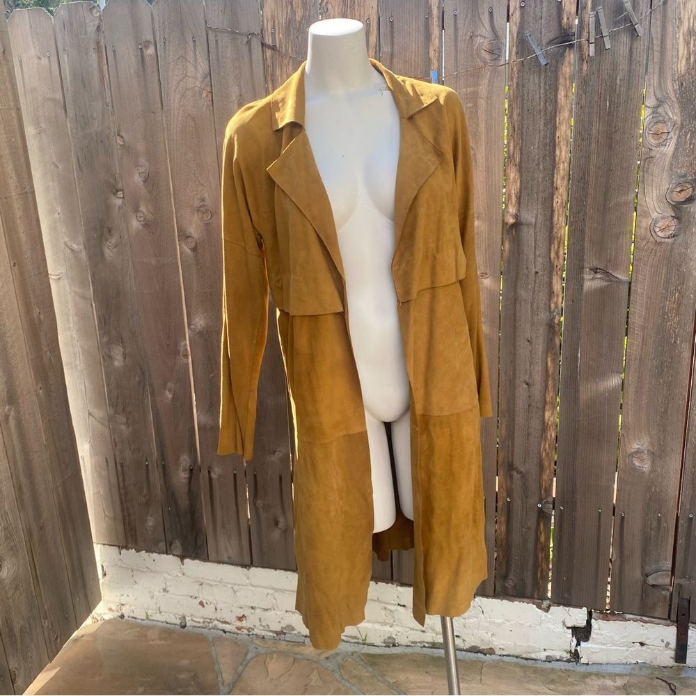 Linea Pelle suede trench camel small 
Size: S - Picture 9 of 16